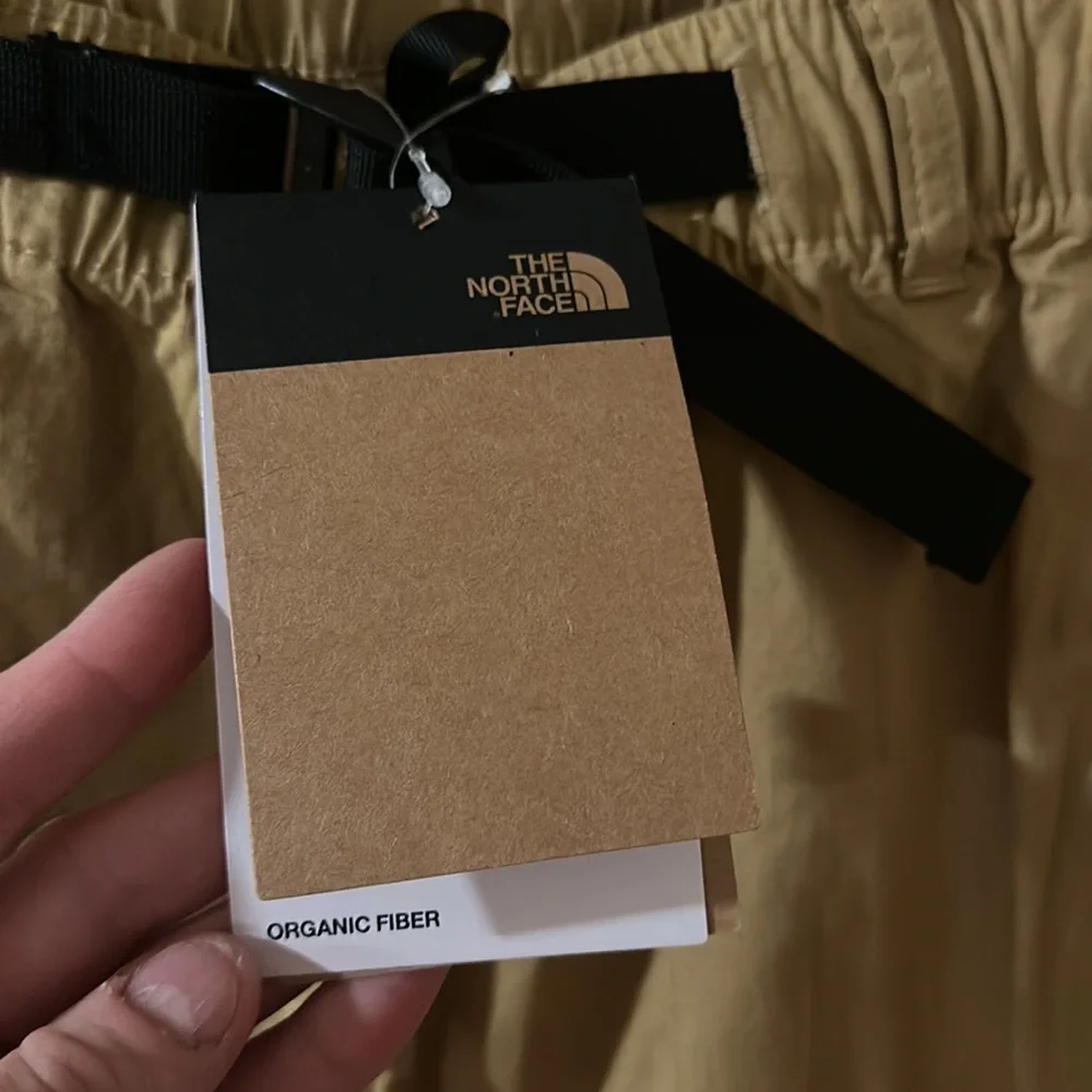 The North Face Men’s Ripstop Easy Cargo Shorts: TAN: NWT: SZ XL